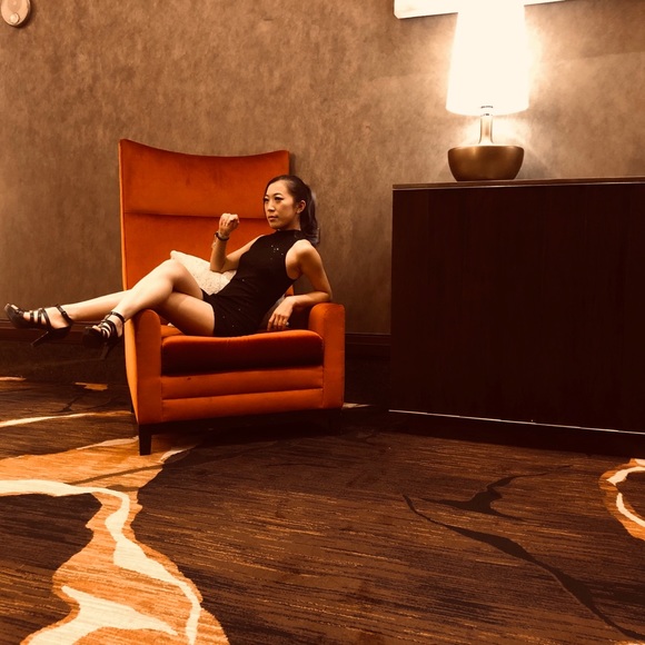 Meet your Posher, Lola - Picture 1 of 1